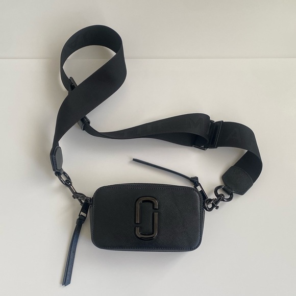 Authentic Marc Jacobs Snapshot - Picture 6 of 16